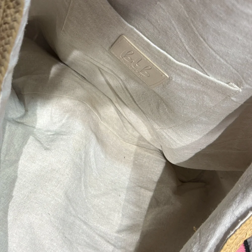 BTB‎ LOS ANGELES SOCIAL DISTANCING STRAW TOTE